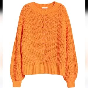 H&M textured-knit Drop Shoulders Wide Sleeves Chenille sweater Size M